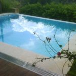 Kontraktor kolam renang minimalis